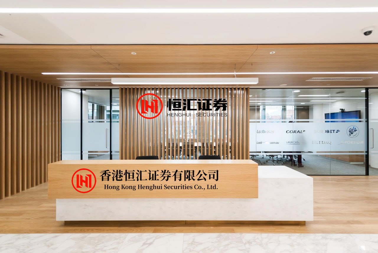 中国配资网APP下载 美方收到最新情报，穆杰塔巴挺过来了，这次要带伊朗打个翻身仗？